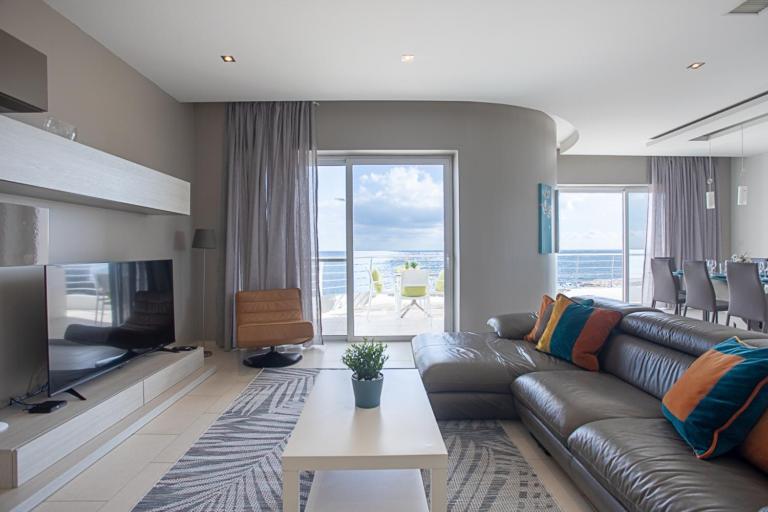 Apartmán Waters-Edge Complex Marsaskala Exteriér fotografie