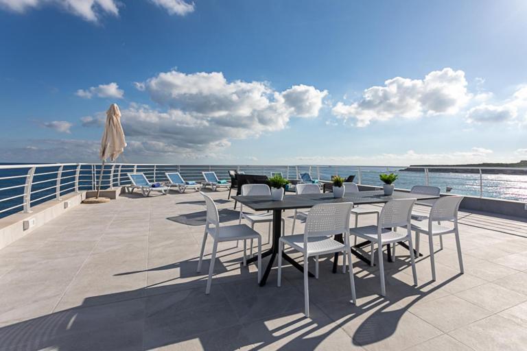 Apartmán Waters-Edge Complex Marsaskala Exteriér fotografie