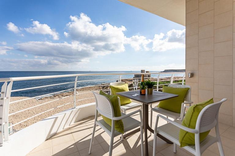 Apartmán Waters-Edge Complex Marsaskala Exteriér fotografie