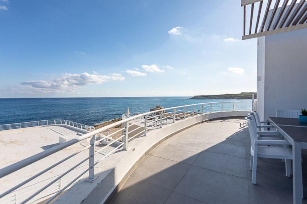 Apartmán Waters-Edge Complex Marsaskala Exteriér fotografie
